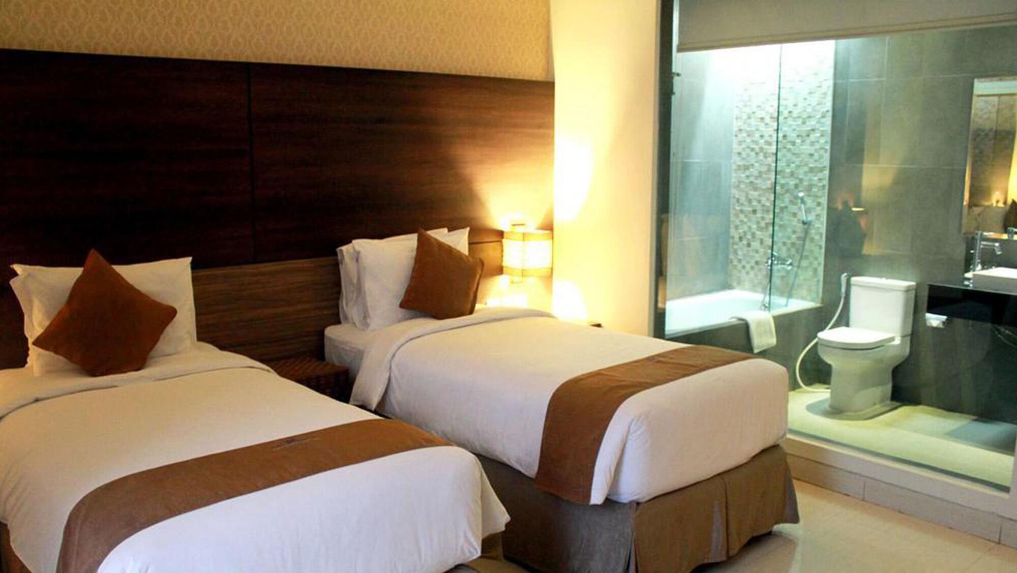Crystal Lotus Hotel Yogyakarta Melati Ngoại thất bức ảnh