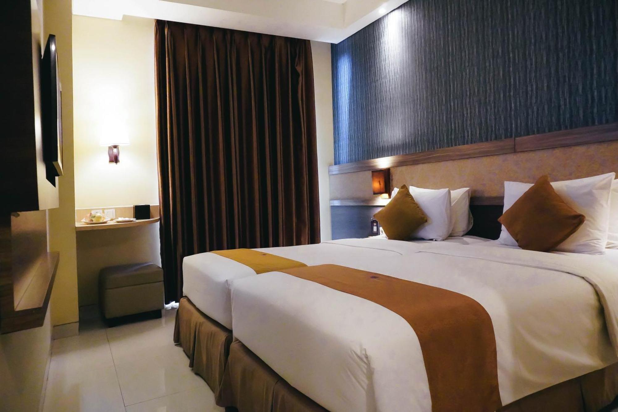 Crystal Lotus Hotel Yogyakarta Melati Ngoại thất bức ảnh