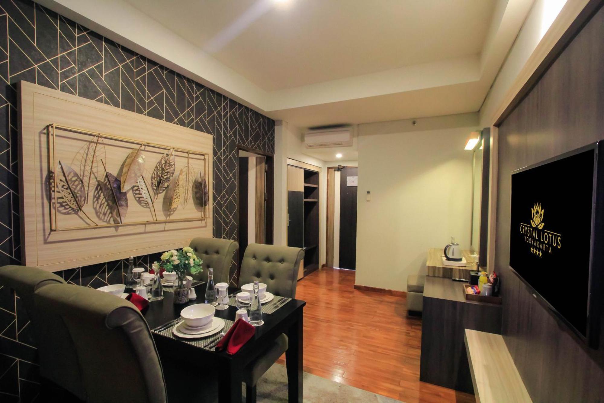 Crystal Lotus Hotel Yogyakarta Melati Ngoại thất bức ảnh