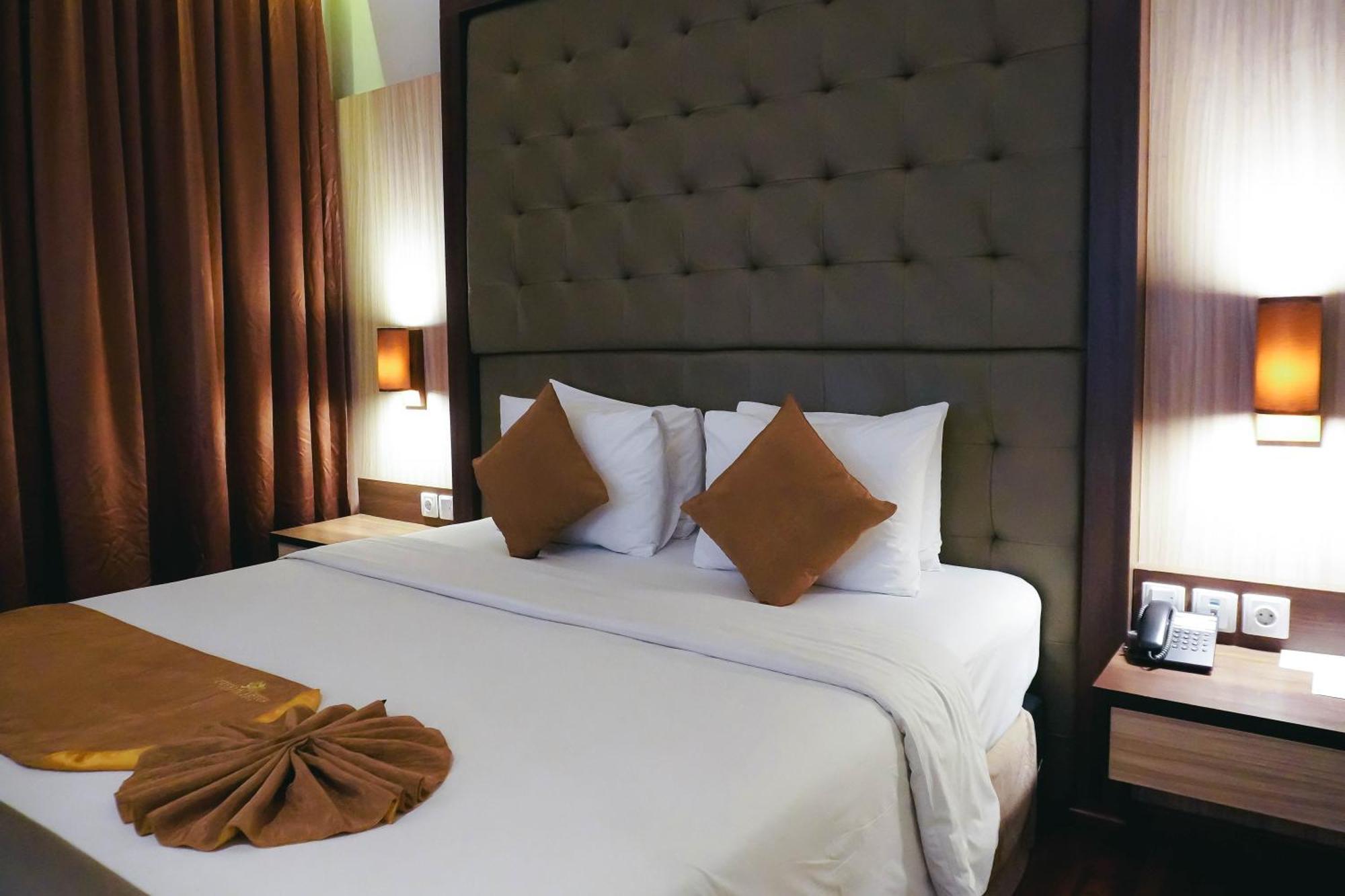 Crystal Lotus Hotel Yogyakarta Melati Ngoại thất bức ảnh