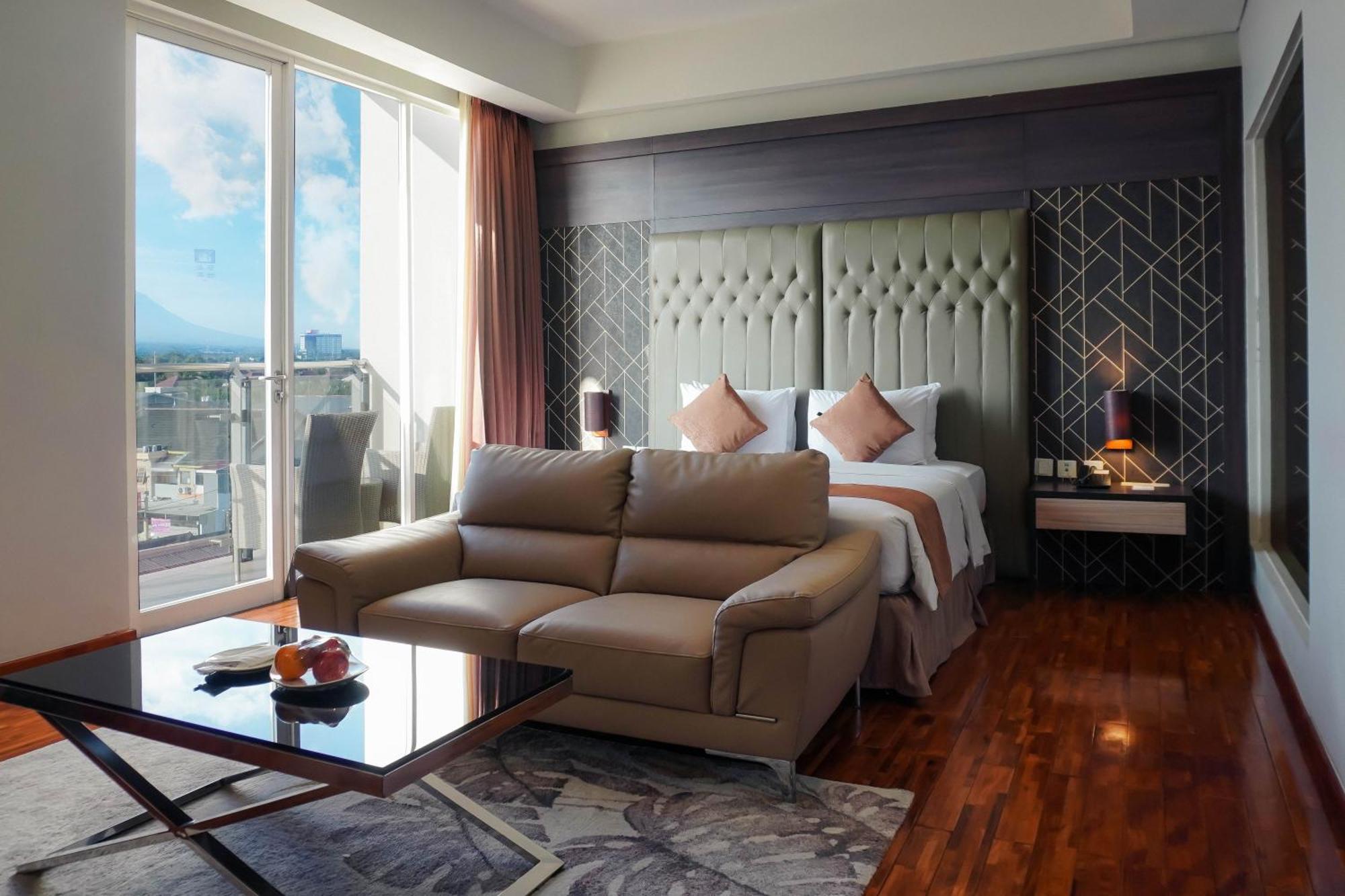 Crystal Lotus Hotel Yogyakarta Melati Ngoại thất bức ảnh
